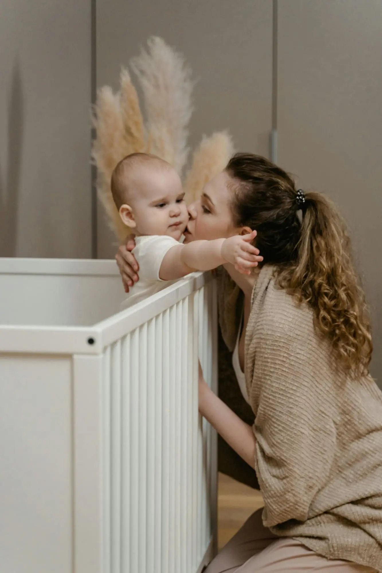 Can Your Baby Self-Settle? Key Signs to Watch for at Bedtime